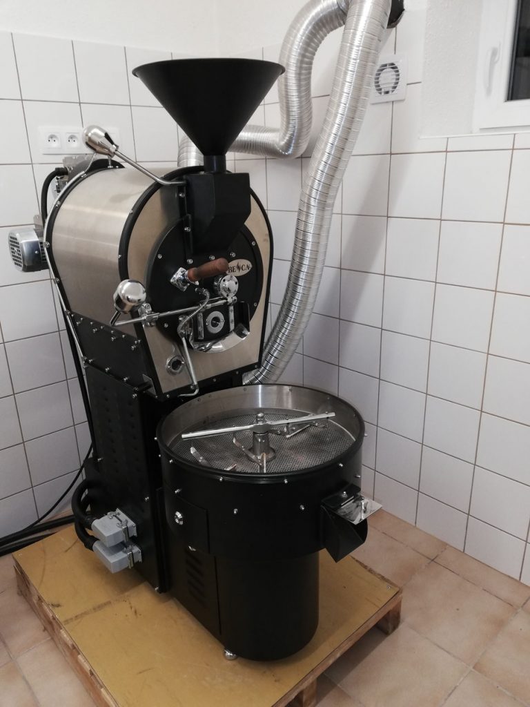 pražička kávy v pražiarni Aroma Coffee