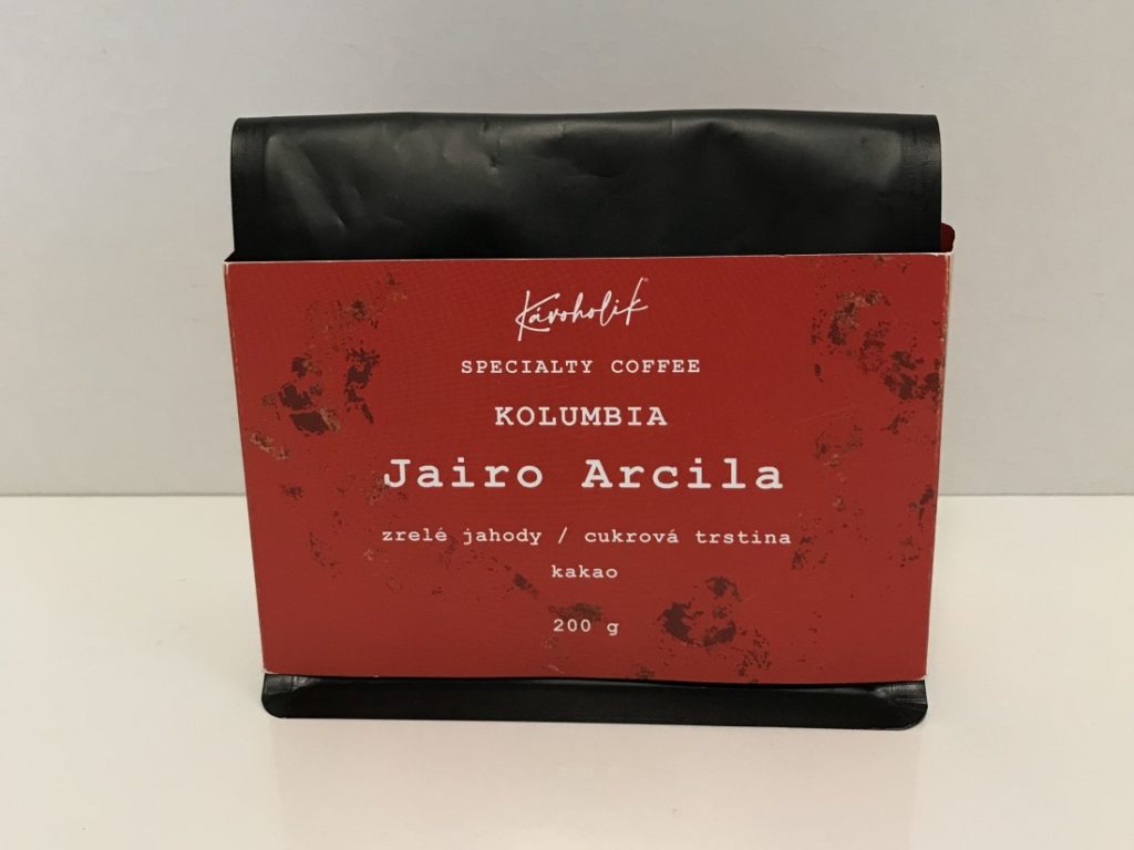 Kávoholik Kolumbia Jairo Arcila spredu