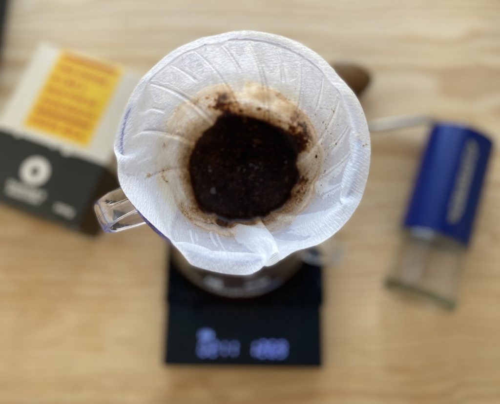 príprava filtrovanej kávy Hario V60 - Diamonds Roastery