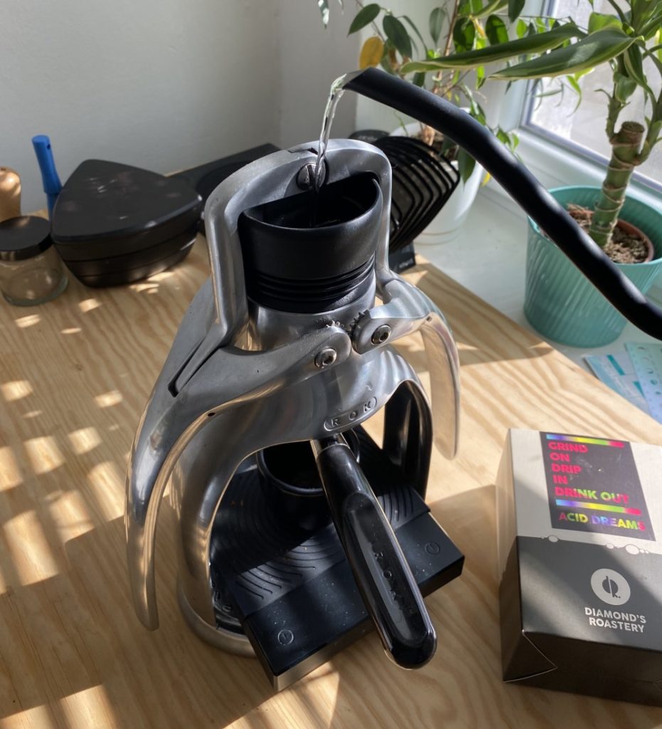 ROK espresso - nalievanie vody
