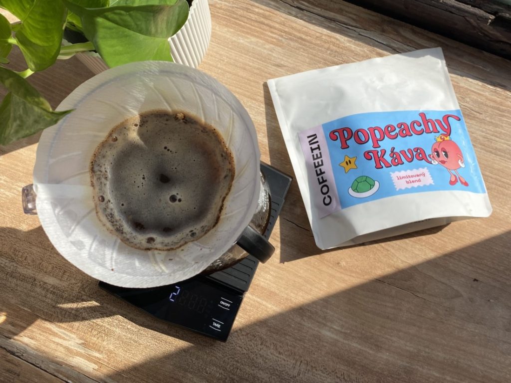 Popeachy káva - príprava filtrovanej kávy