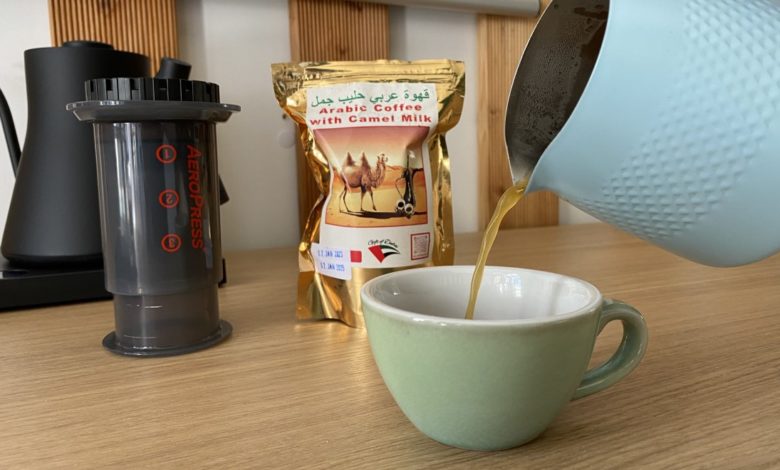 arabská káva s ťavím mliekom