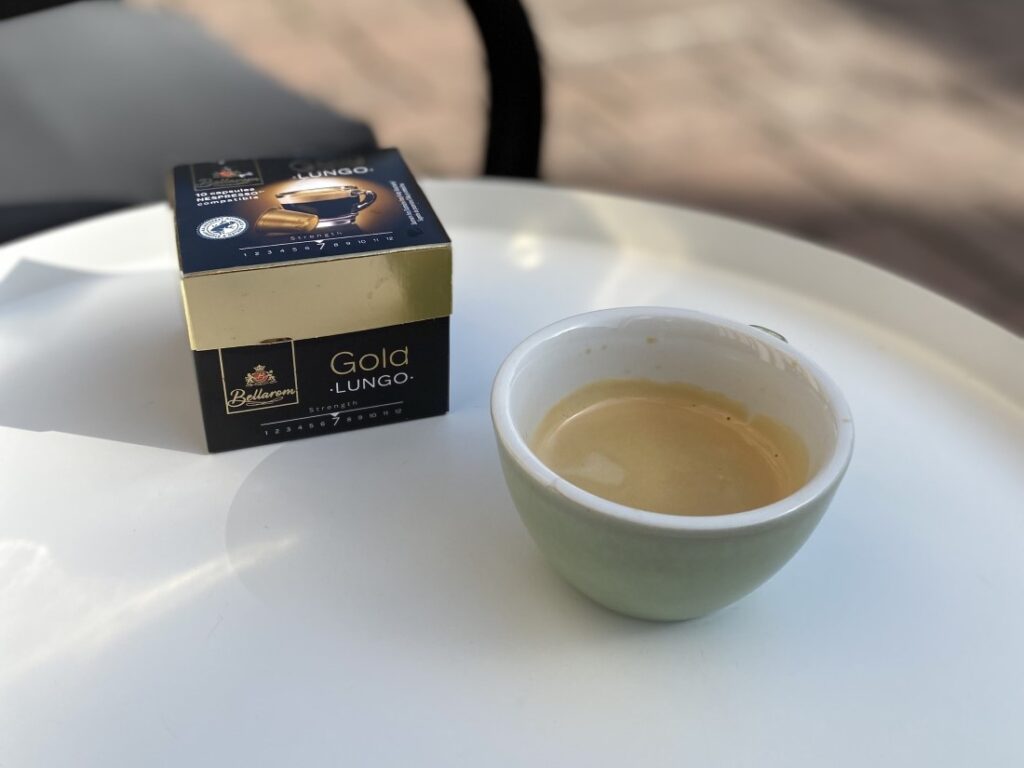 espresso z kávových kapsúl Bellarom Gold Lungo