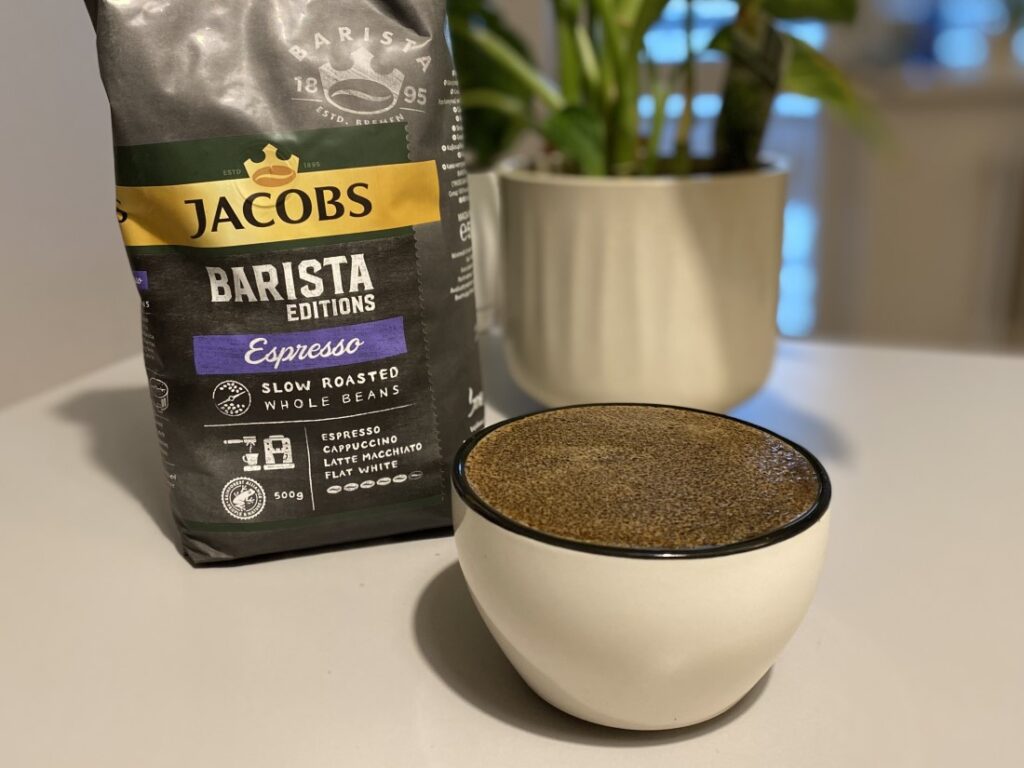 recenzia Jacobs Barista Espresso - cupping