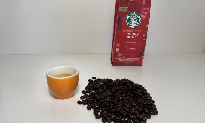 recenzia Starbucks Holiday Blend - vianočná káva