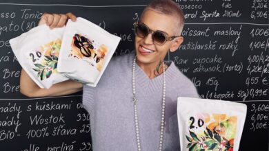 Photo of Celebrita s vlastnou kávou: Akú kávu praží Kávoholik pre Ivana Tattoo Art?