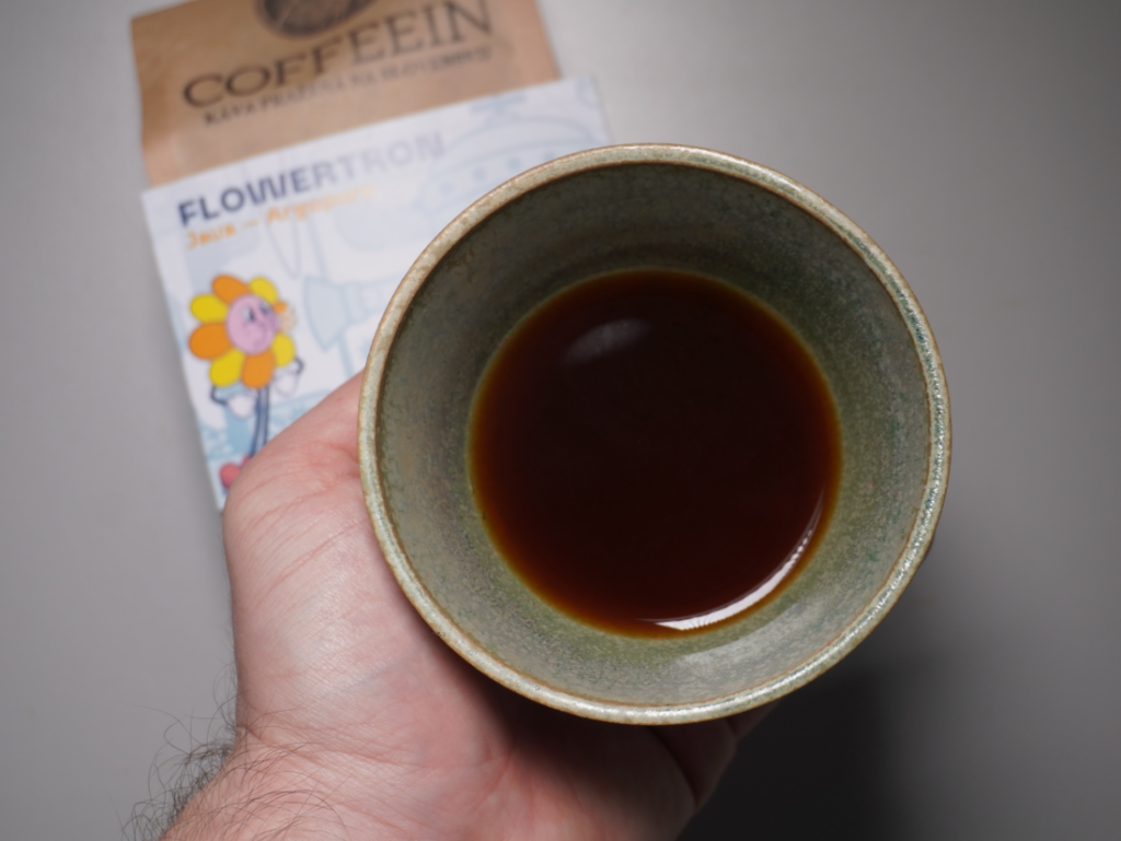 Jáva Flowertron od Coffeeinu - filtrovaná káva