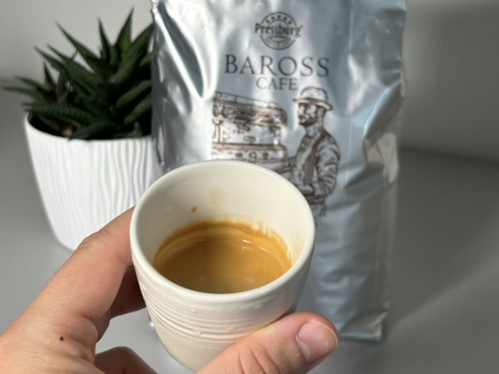 Baross Cafe od Pressburg Coffee - espresso