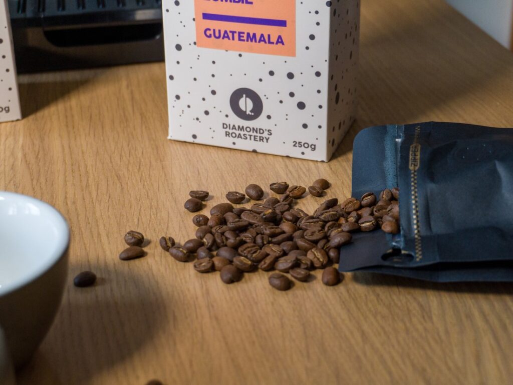 Guatemala el Cascajal od Diamonds Roastery - zrná