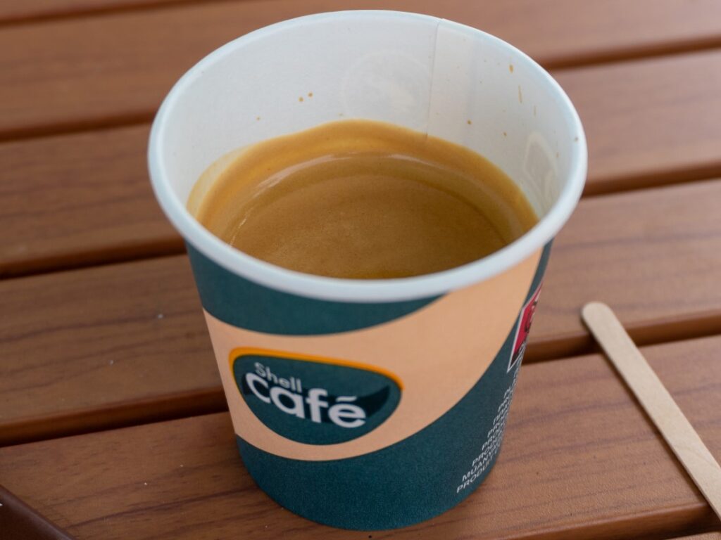 Shell Café - dvojité espresso na čerpacej stanici Shell