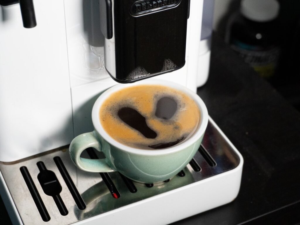 DeLonghi Rivelia - Americano