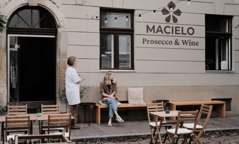 Macielo prosecco wine