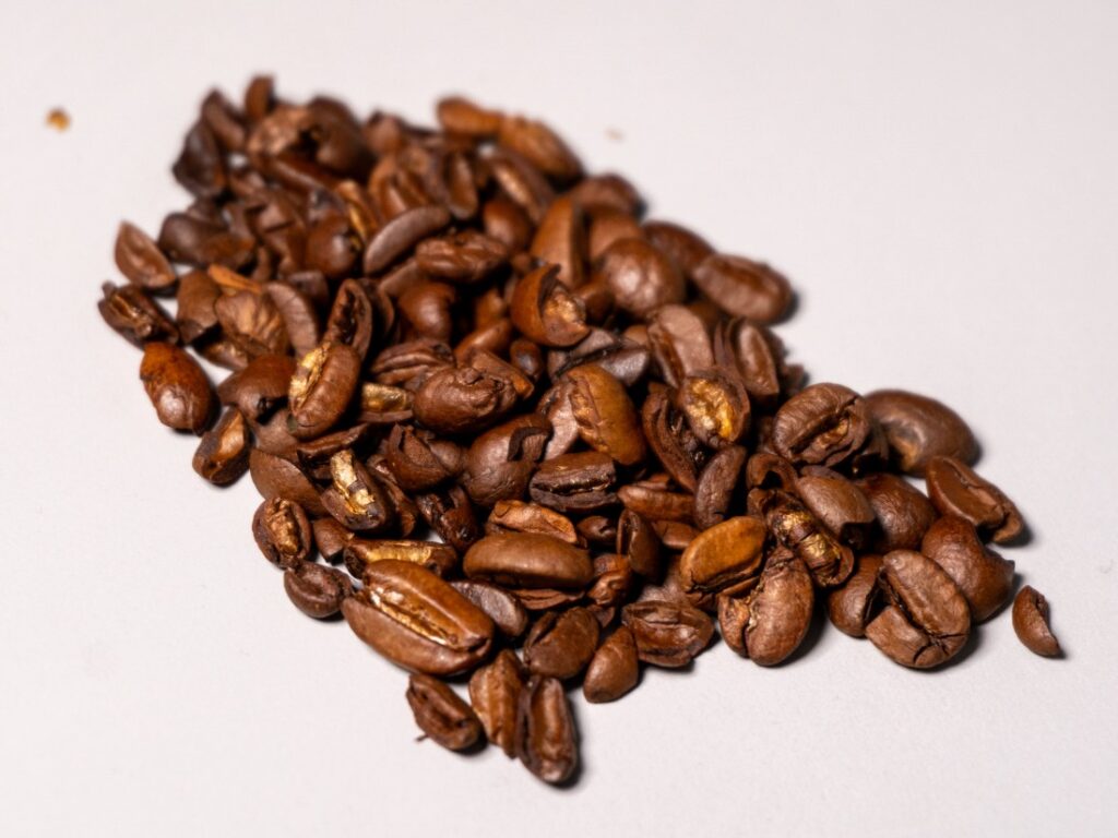 Lavazza Qualità Oro - mechanicky poškodené zrná