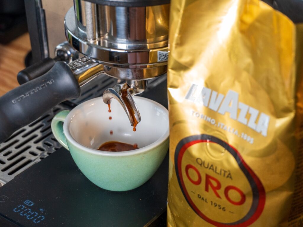Lavazza Qualità Oro - príprava espressa