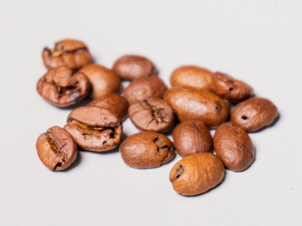 Lavazza Qualità Oro - zrná poškodené hmyzom