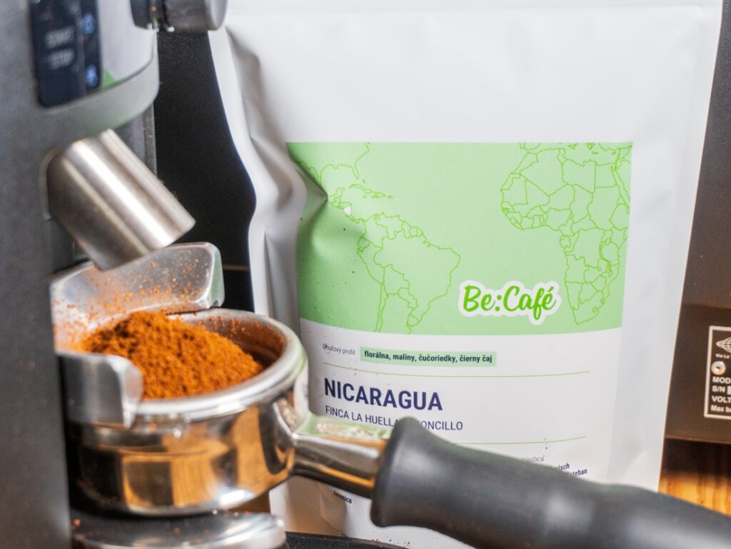 Nicaragua Finca la Huella Limoncillo od BeCafé - mletie kávy