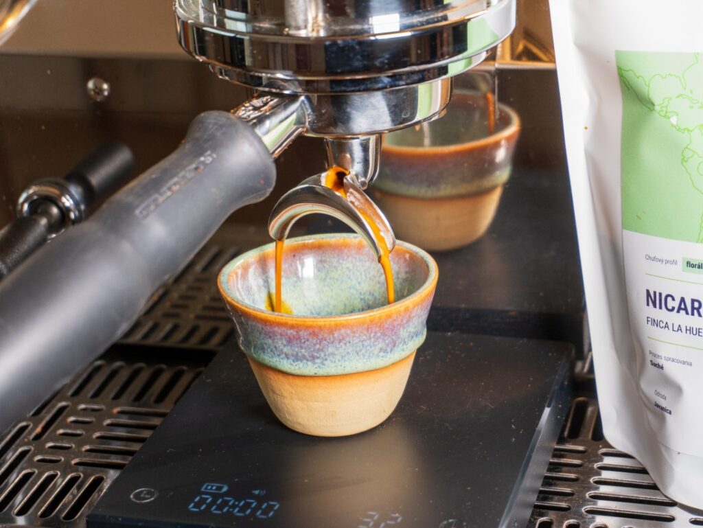 Nicaragua Finca la Huella Limoncillo od BeCafé - príprava turbo shotu