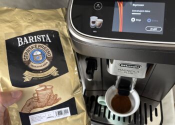 Štrbské Presso Barista - DeLonghi Magnifica Plus - príprava espressa
