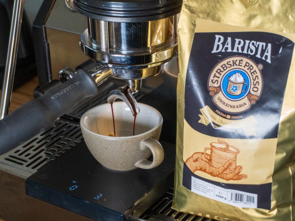 Štrbské Presso Barista - extrakcia espressa
