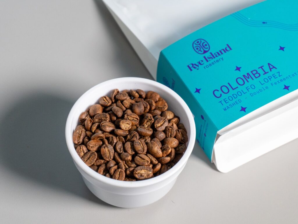 Colombia Teodolfo Lopez od Rye Island Roastery - zrno