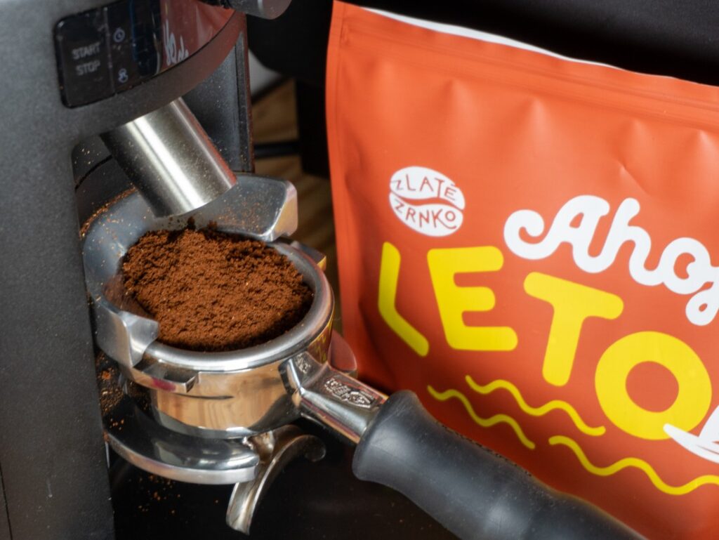 Ahoj Leto od Zlaté Zrnko - mletá káva