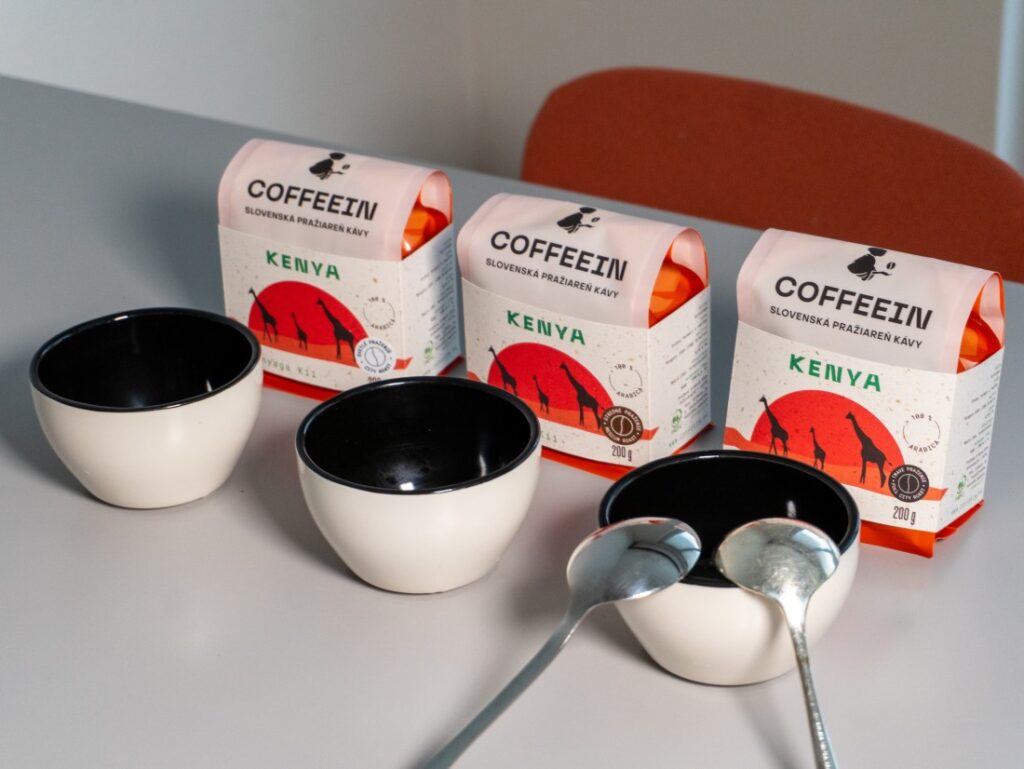 Kenya Kirinyaga Kii od COFFEEIN - tri praženia pripravené na cupping