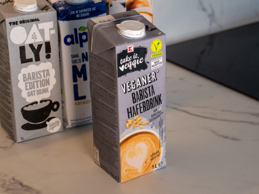 test alternatívnych baristických rastlinných mliek - Veganer Barista Haferdrink