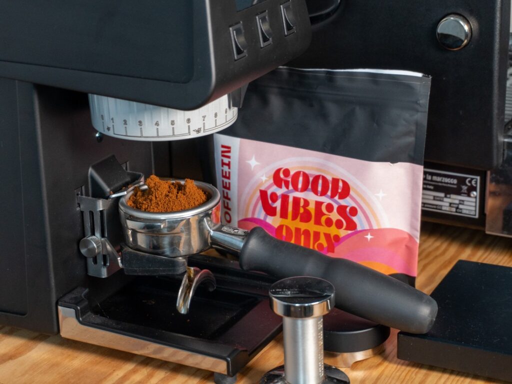 Good Vibes Only od COFFEEIN - mletie kávy na espresso