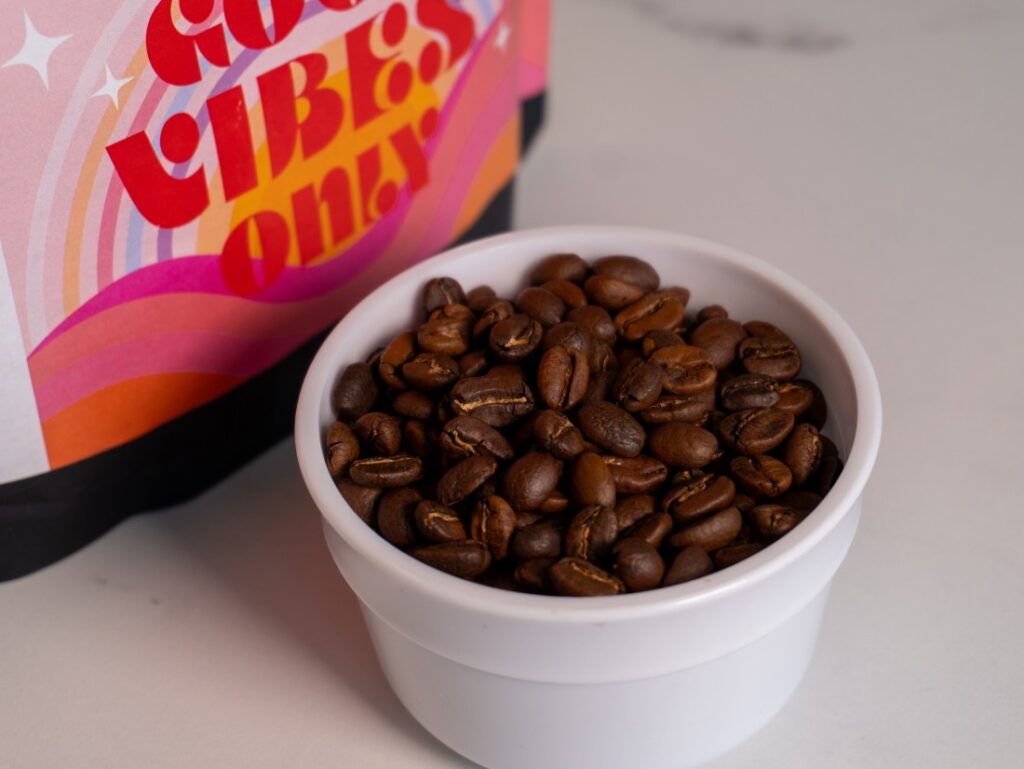 Good Vibes Only od COFFEEIN - tmavé praženie - zrno
