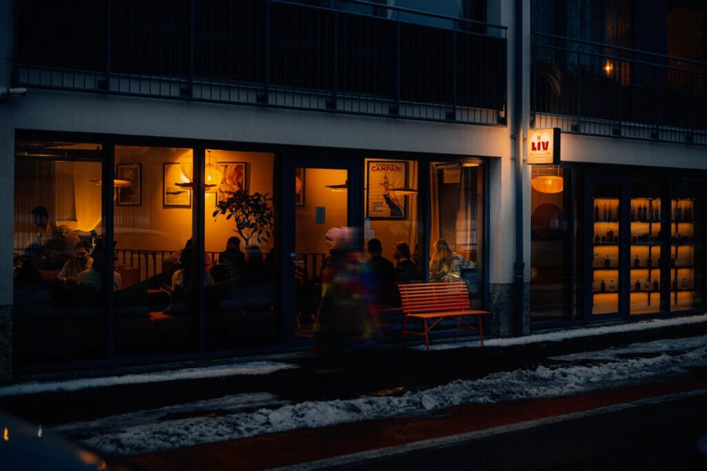 Liv a little - zvonku