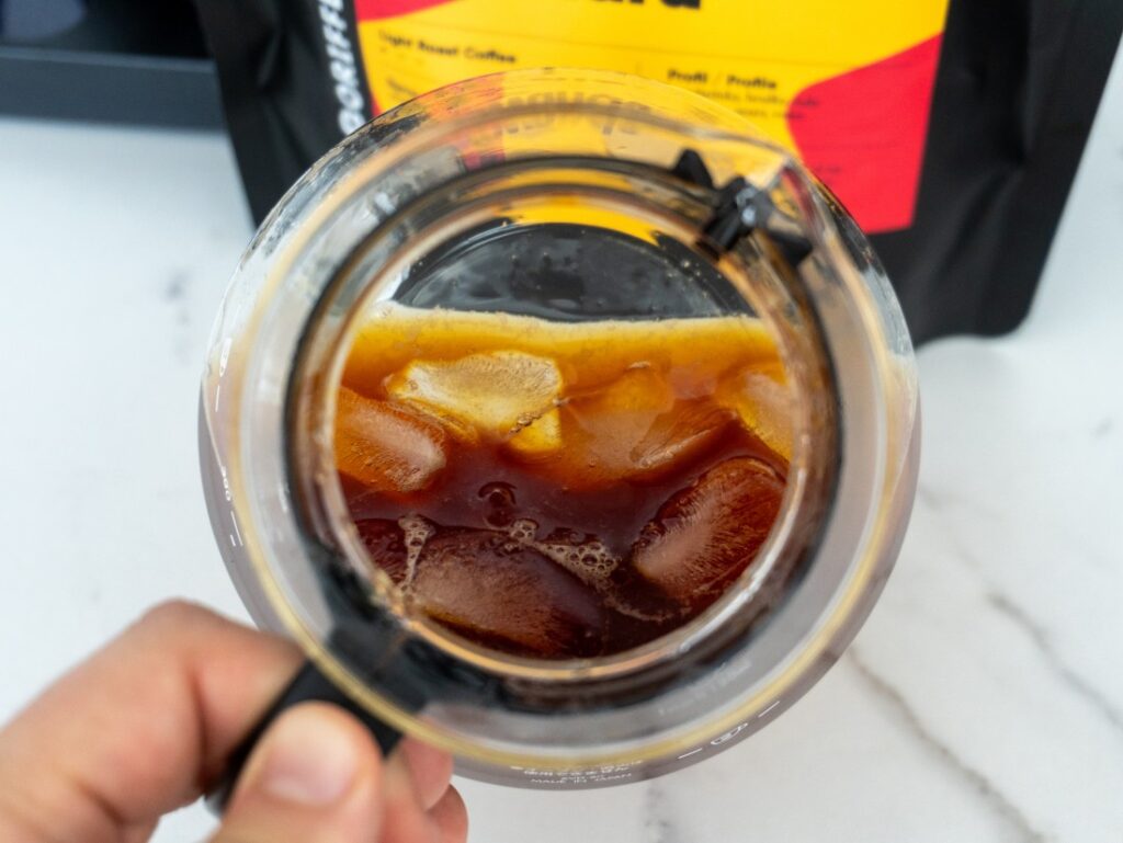 Rwanda Gasharu od Goriffee - flash brew v dekantéri