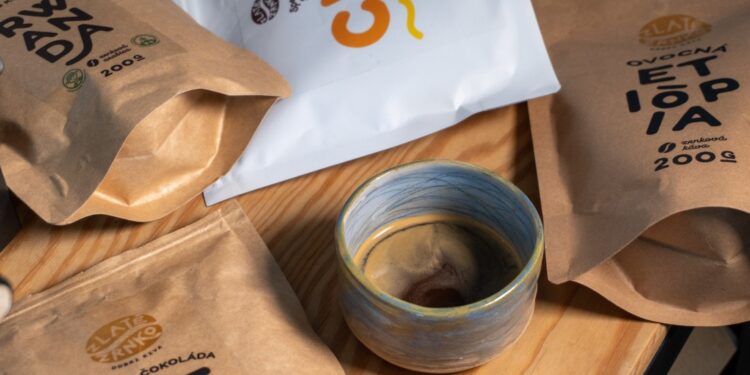 balíček ovocných káv z Afriky