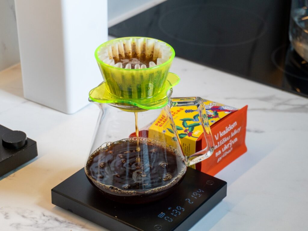 Colombia Penas Blancas od COFFEEIN - pretekanie filtrovanej kávy