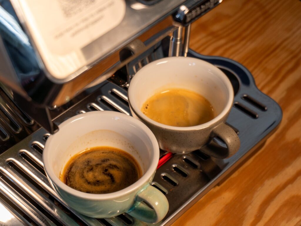 odstáte a čerstvé espresso