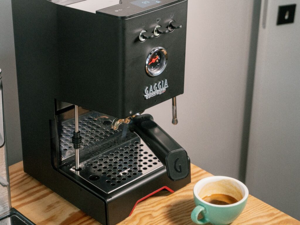 Gaggia Up a šálka s espressom
