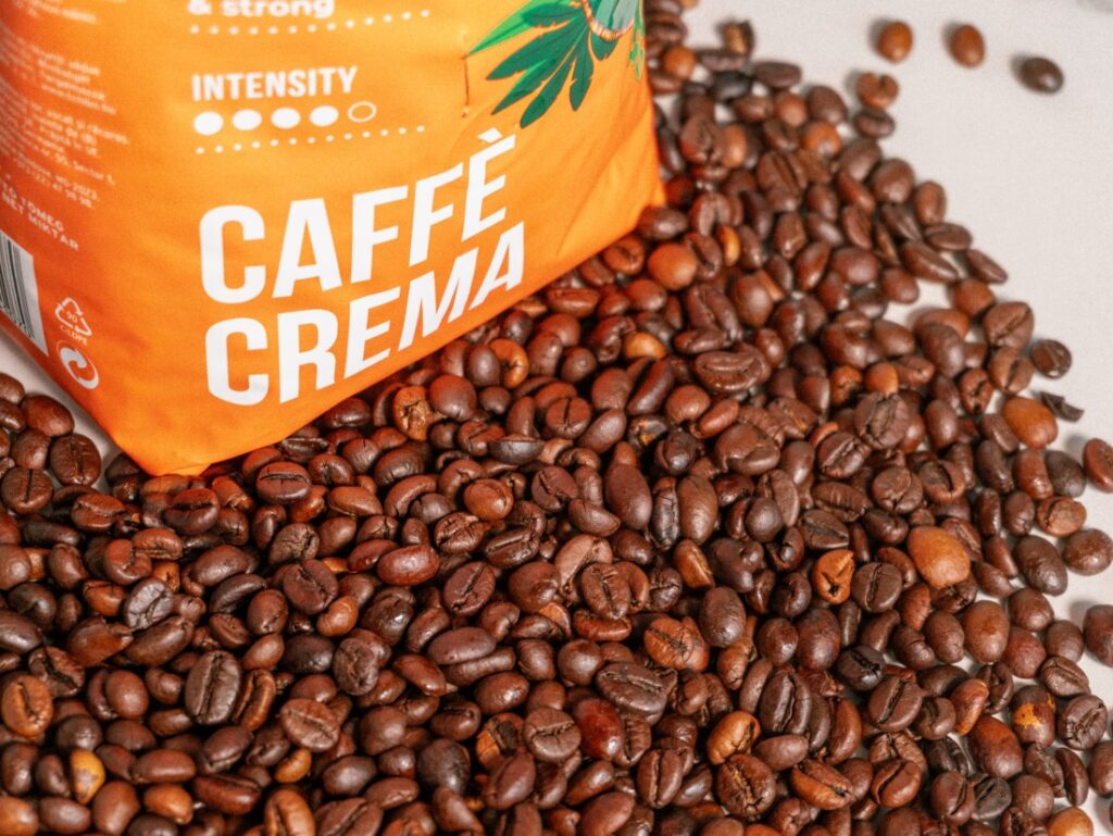 Eduscho Caffé Crema - vysypané zrno