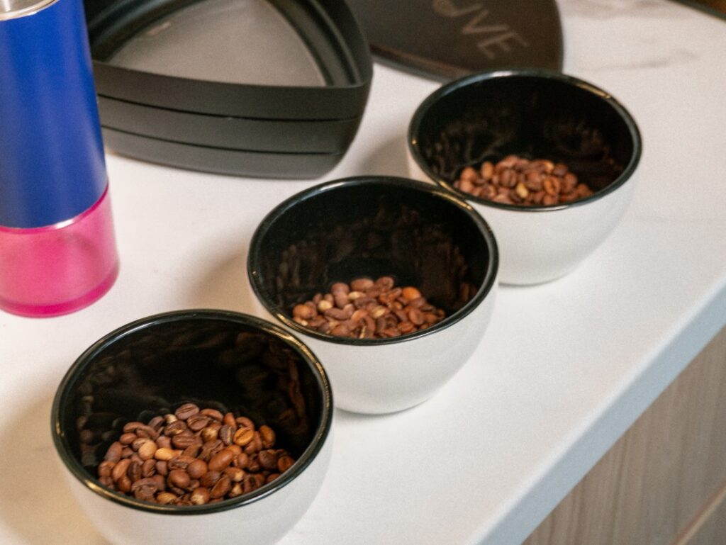 Etiópia Adorsi od COFFEEIN - zrno - experiment