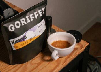 Kenya Kirimahiga AB od Goriffee - espresso na stole