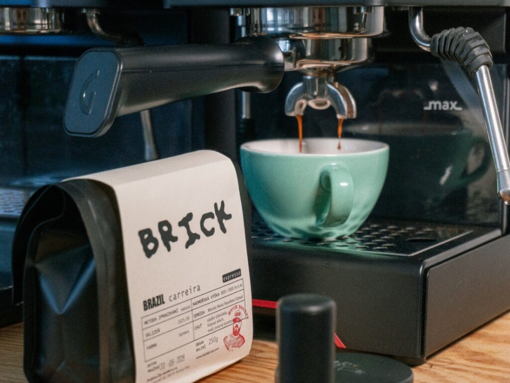 raper Karlo - Kafe Brick - Brazil Carreira - extrakcia espressa