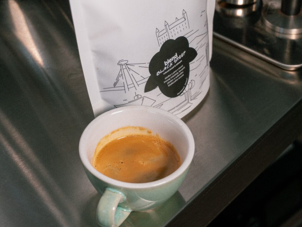 Black Sheep Blend od Blacku - espresso