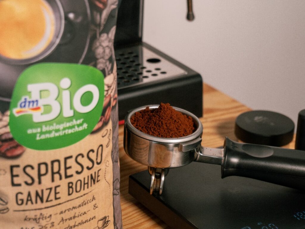 DM Bio Espresso - mletá káva v páke