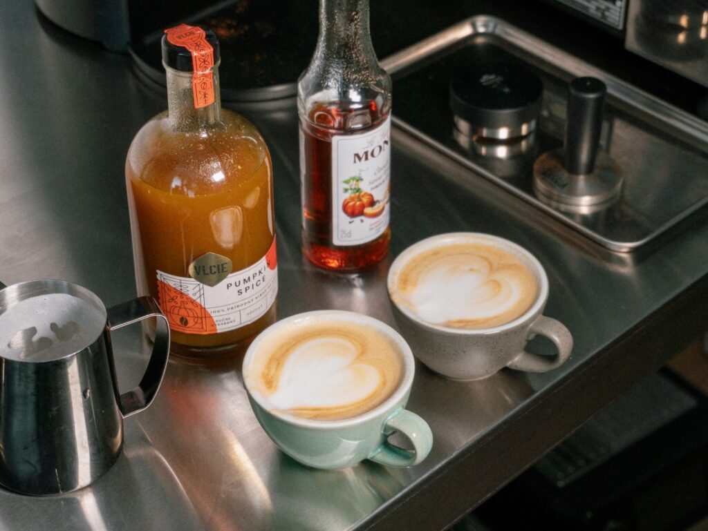 Pumpkin Spice sirupy Vlčie a Monin - Pumpkin Spice Latte