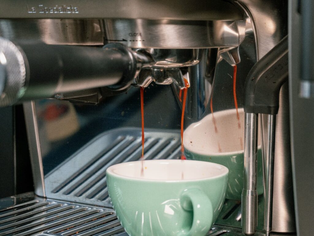 príprava espressa na LS Touch od DeLonghi